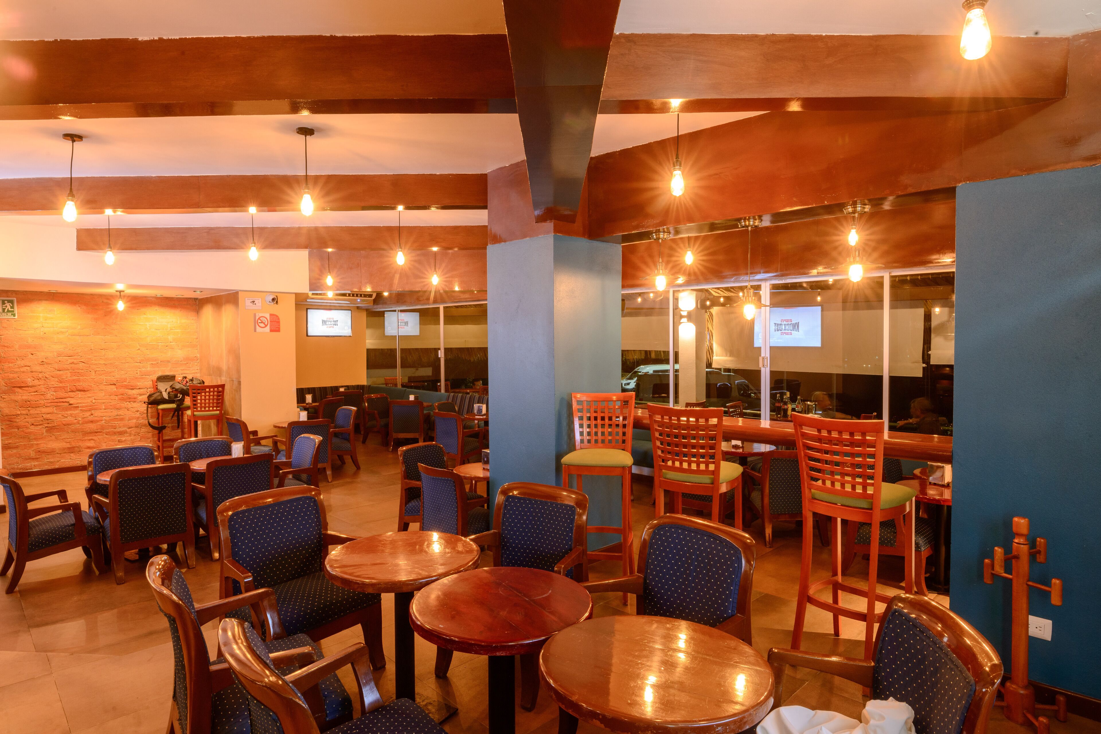 rooftop bar, garden views, open daily