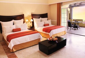 Premium bedding, minibar, in-room safe, desk - Hacienda Real del Caribe (Playa del Carmen)