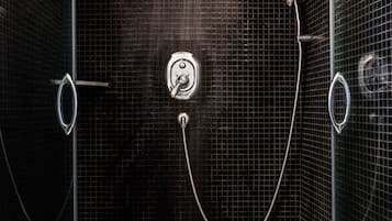 Doppelzimmer | Dusche im Bad
