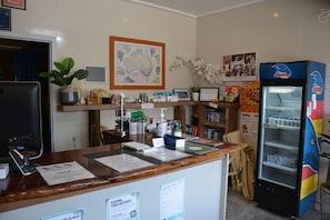 Reception - Angaston Vineyards Motel (Angaston)