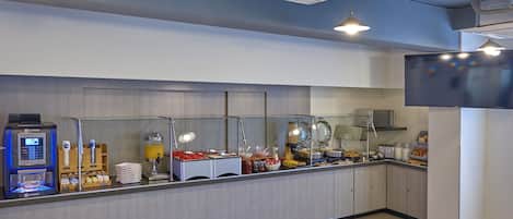 Free daily buffet breakfast
