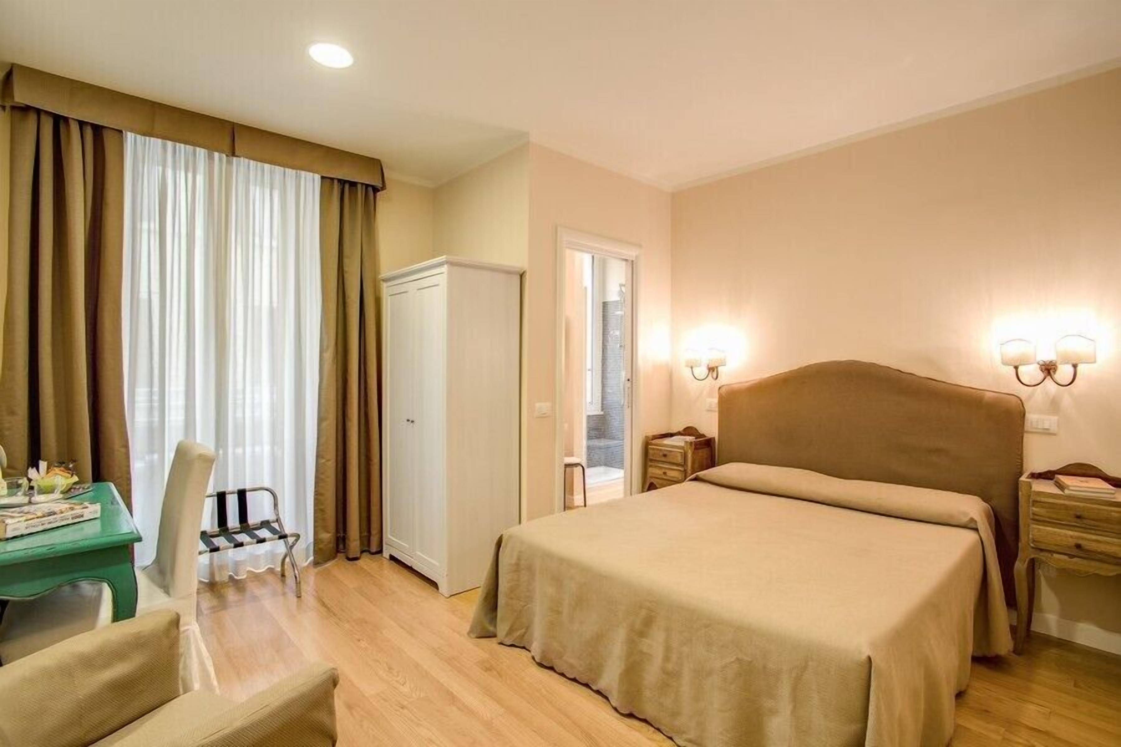 1 bedroom, premium bedding, in-room safe, desk