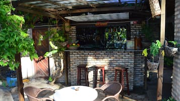 Poolbar