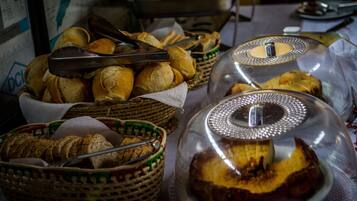 Bao gồm bữa sáng buffet hàng ngày