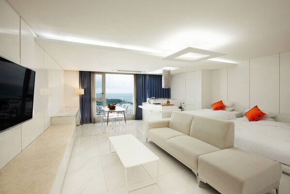 Europe Family Ocean | 1 bedroom, premium bedding, individually furnished, desk