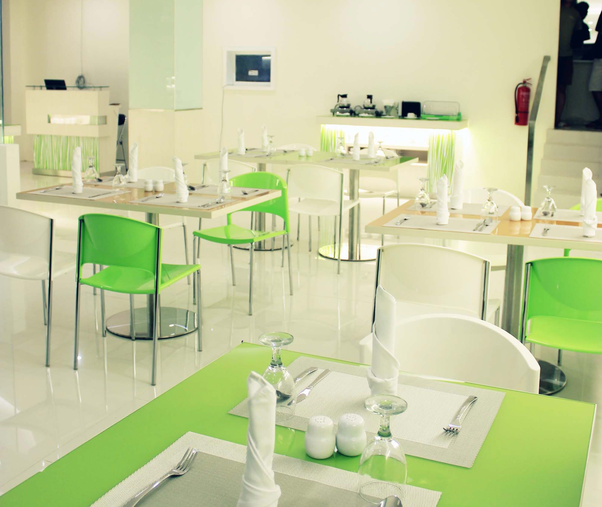 Breakfast, lunch, dinner served; international cuisine 