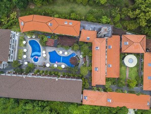 Building design - Kuta Beach Club Hotel (Kuta)