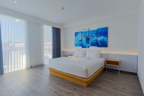 Junior Suite | Minibar, Zimmersafe, Schreibtisch, laptopgeeigneter Arbeitsplatz