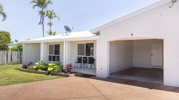 Superior Apartment, 2 Bedrooms | Room amenity