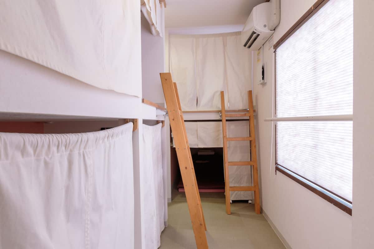 Caja de seguridad en la habitación, cortinas blackout y wifi gratis