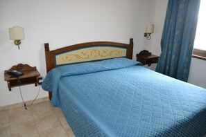 Double Room | Desk, blackout drapes, cribs/infant beds, free WiFi - Hotel LuSi (Roccaraso)