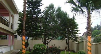 East Airport Guesthouse