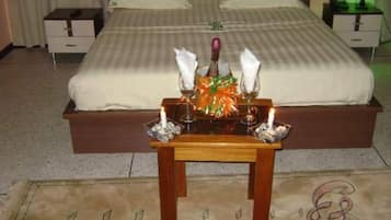 Executive Suite | Premium bedding, rollaway beds, free WiFi