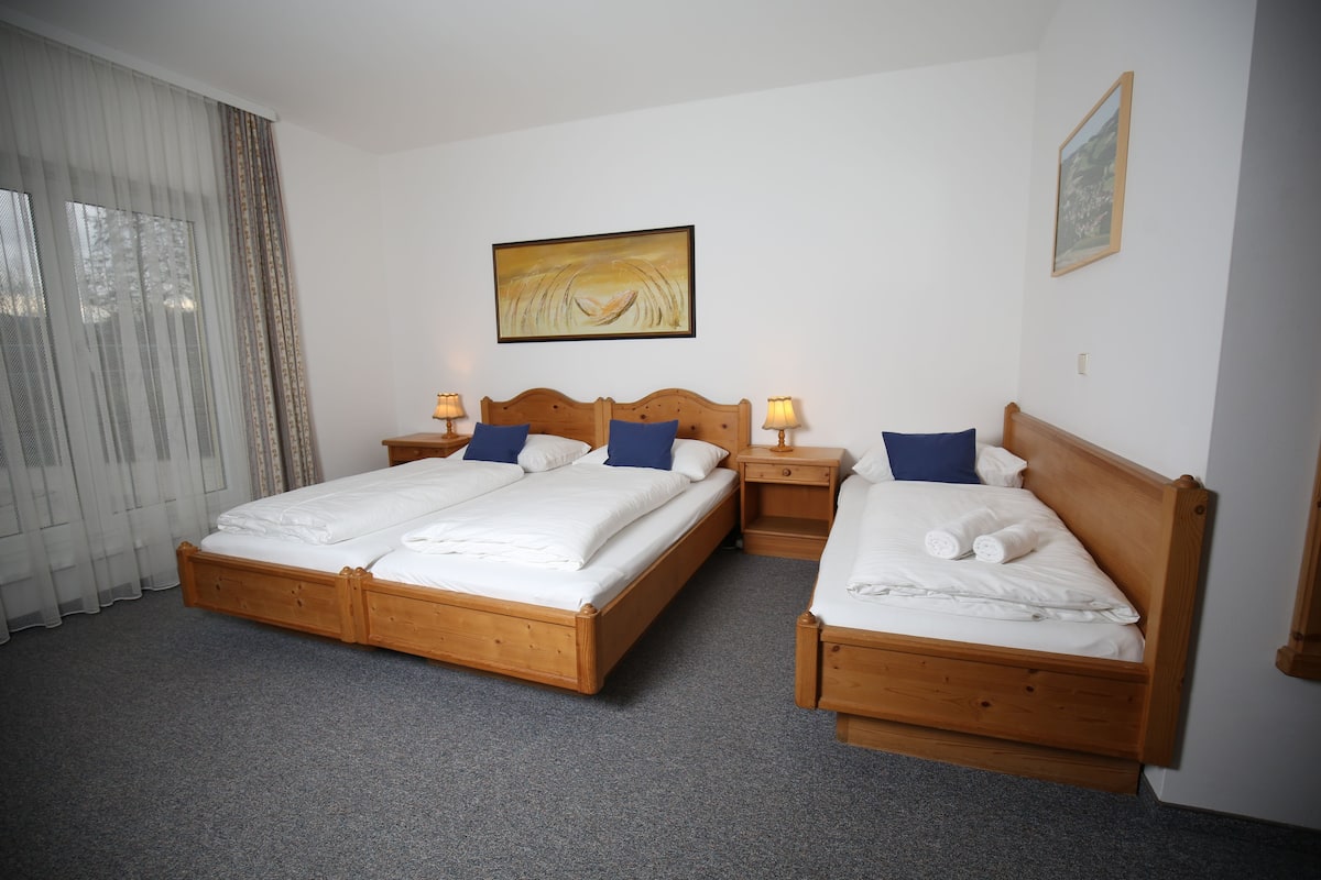 triple room | minibar, in-room safe, blackout curtains, soundproofing