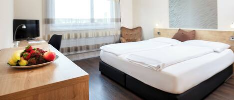 Allergikerbettwaren, Schreibtisch, schallisolierte Zimmer