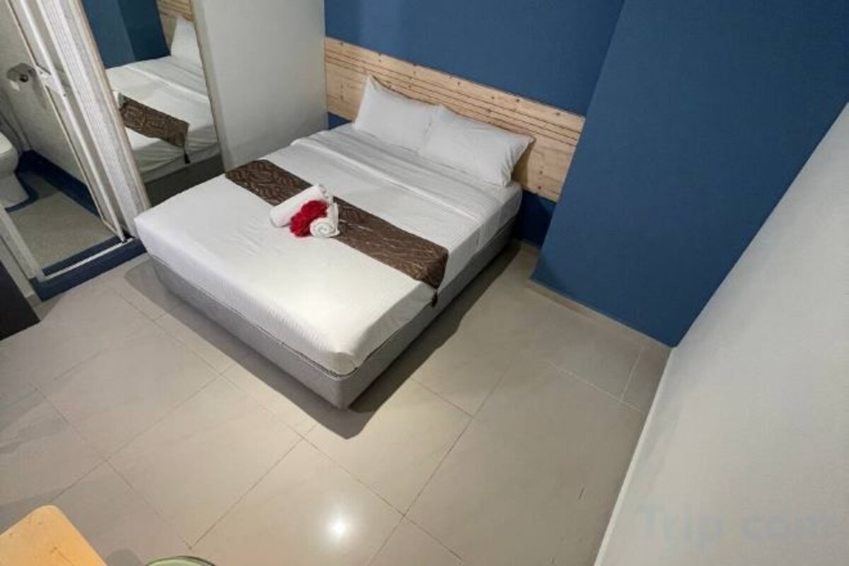 Selimut bulu angsa, setrika/meja setrika, dan Wi-Fi gratis