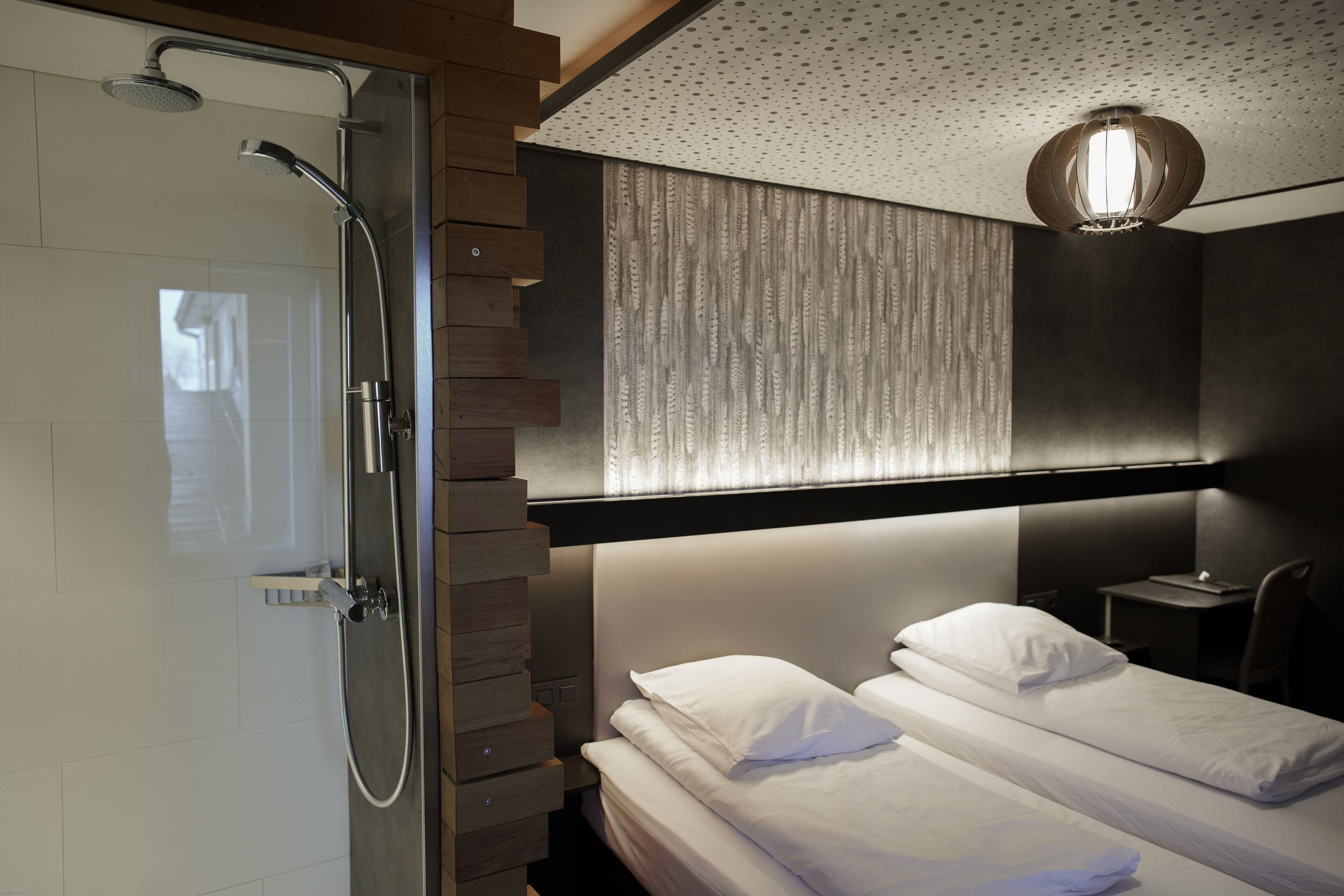 standard twin room, 2 single beds | bathroom | hair dryer, towels, soap, shampoo