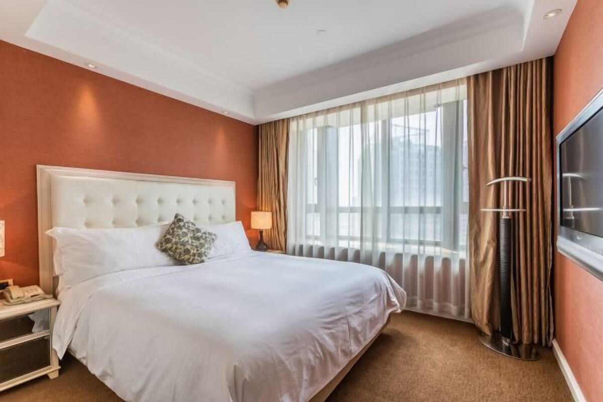 In-room safe, blackout curtains, soundproofing, free WiFi