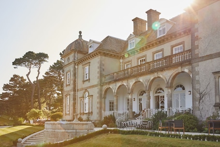 Front of property – evening/night. Fowey Hall