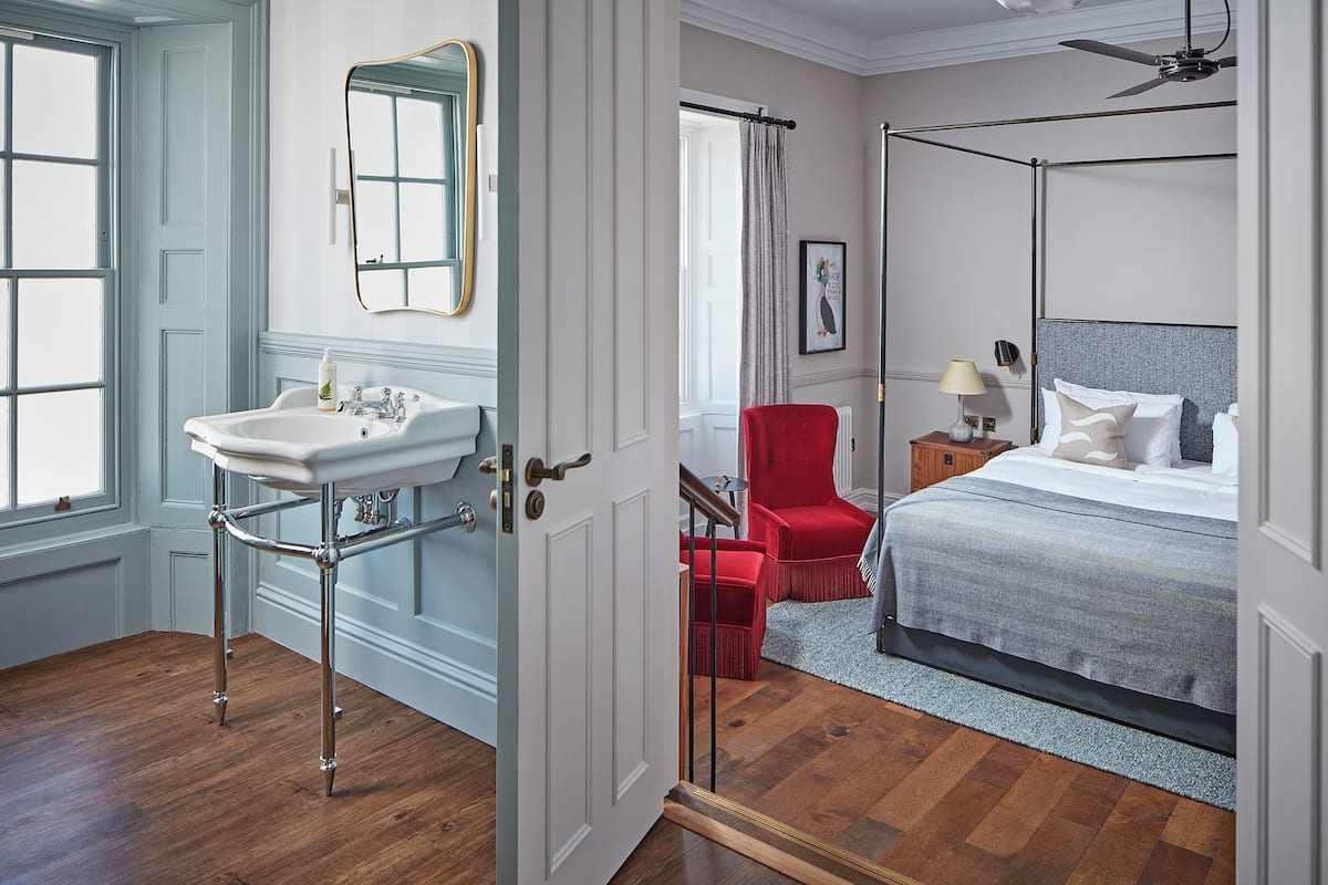 in-room safe, iron/ironing board, free rollaway beds, free wifi