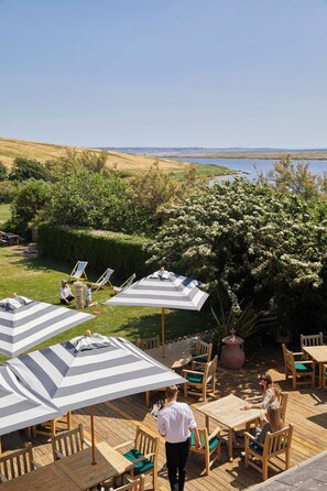 Terrace/patio - Moonfleet Manor (Weymouth)