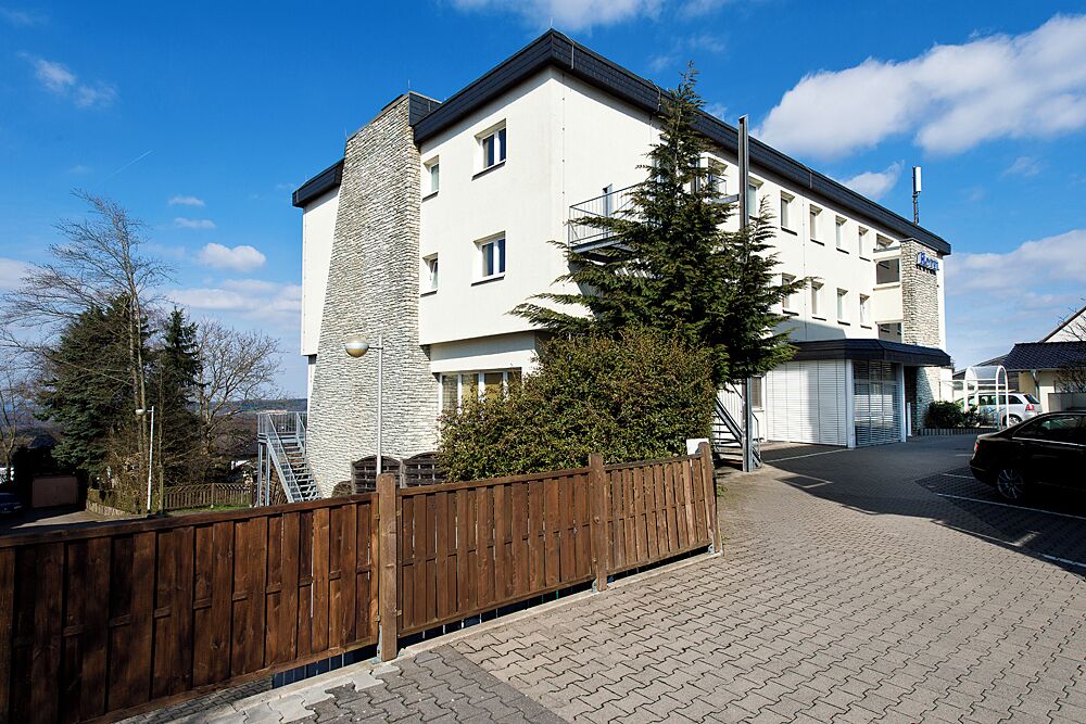 Fachada de la propiedad