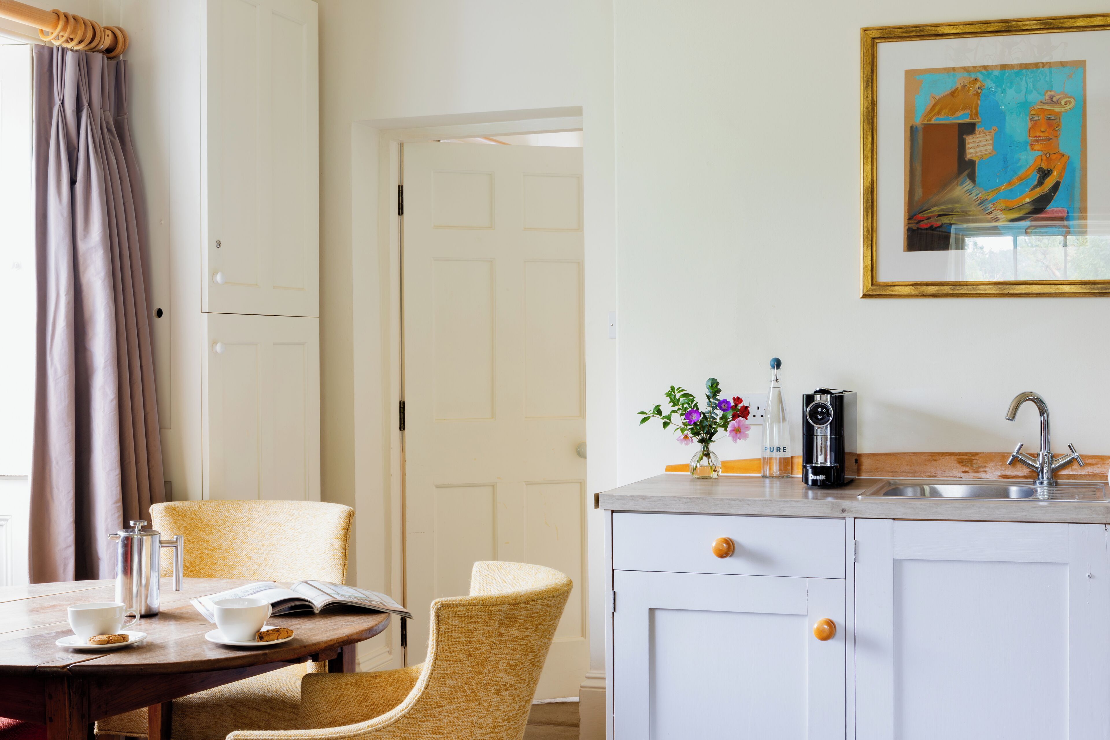 lodge two bedroom apartment | hypo-allergenic bedding, iron/ironing board, free wifi, bed sheets