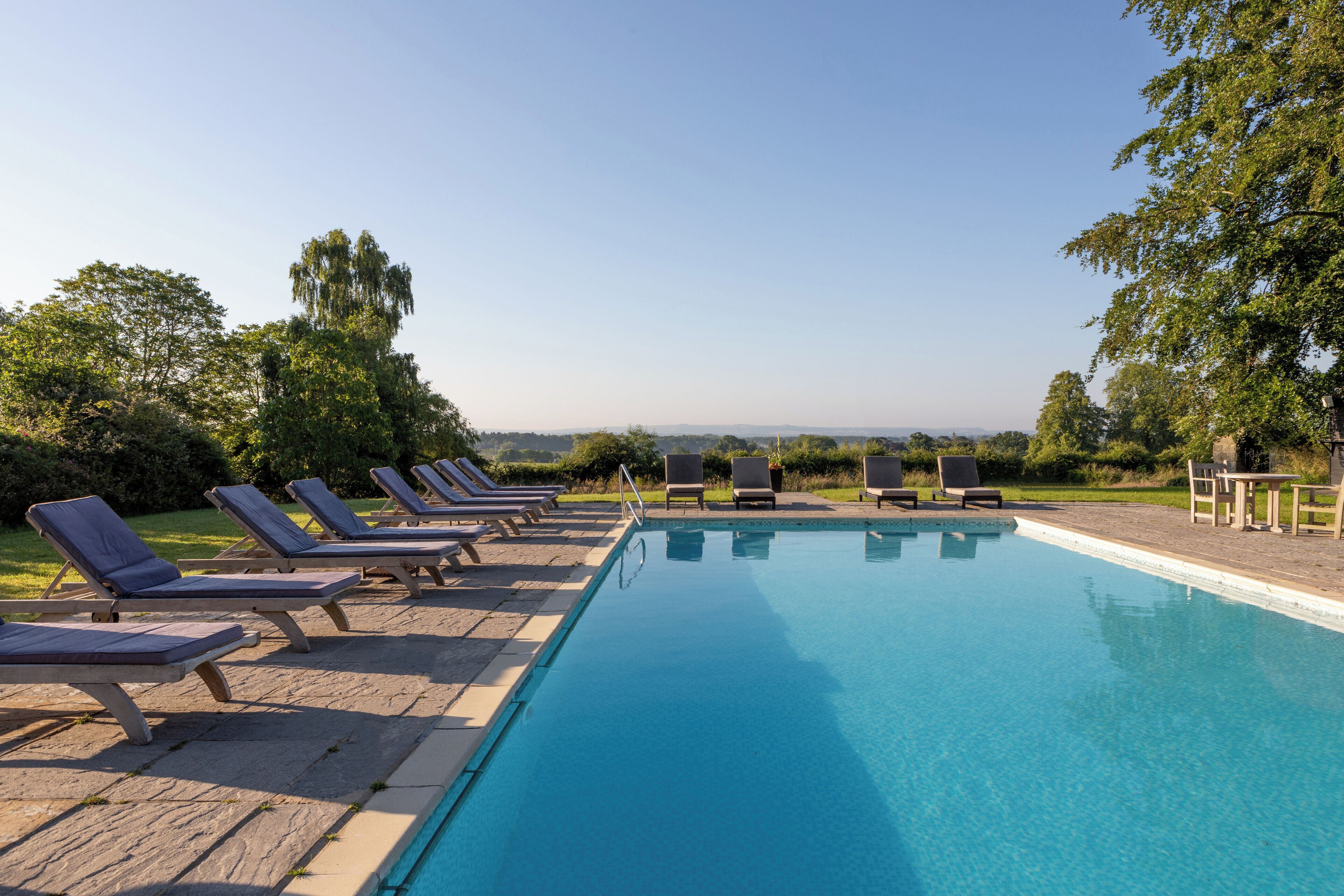 indoor pool, 2 outdoor pools