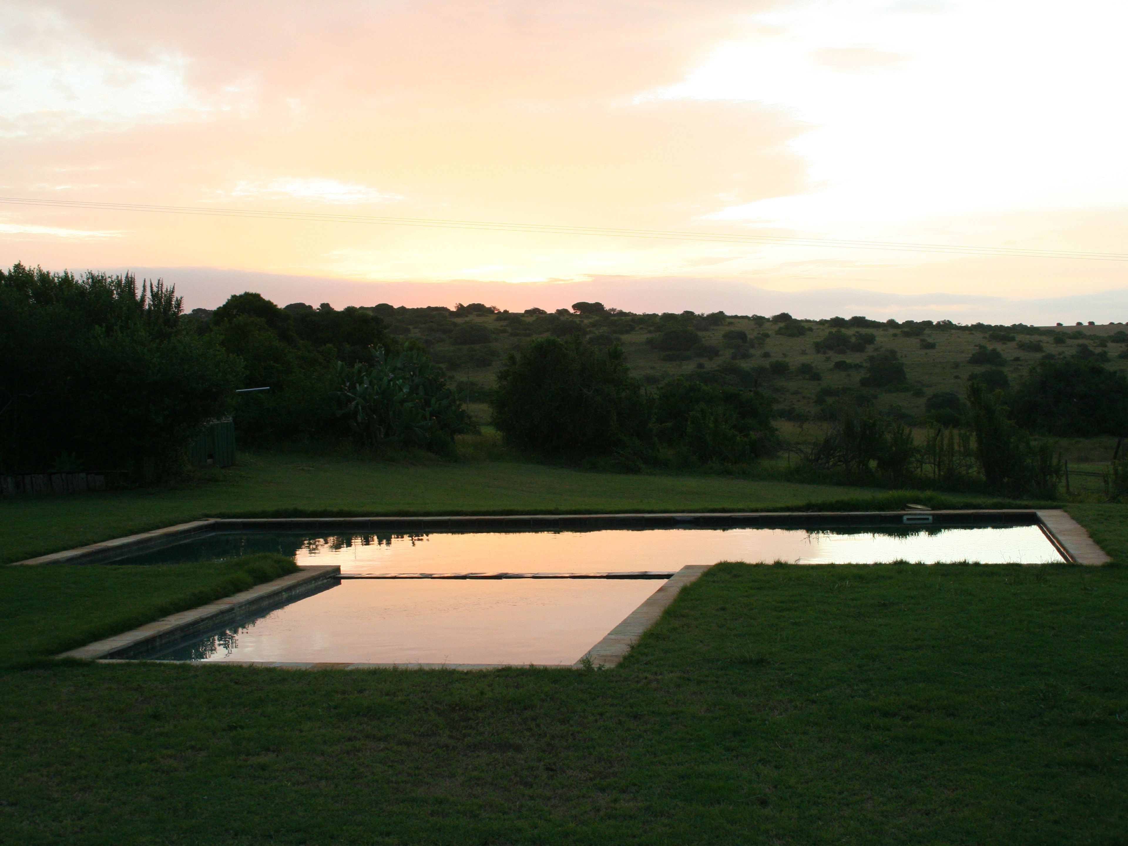 Kolam renang outdoor