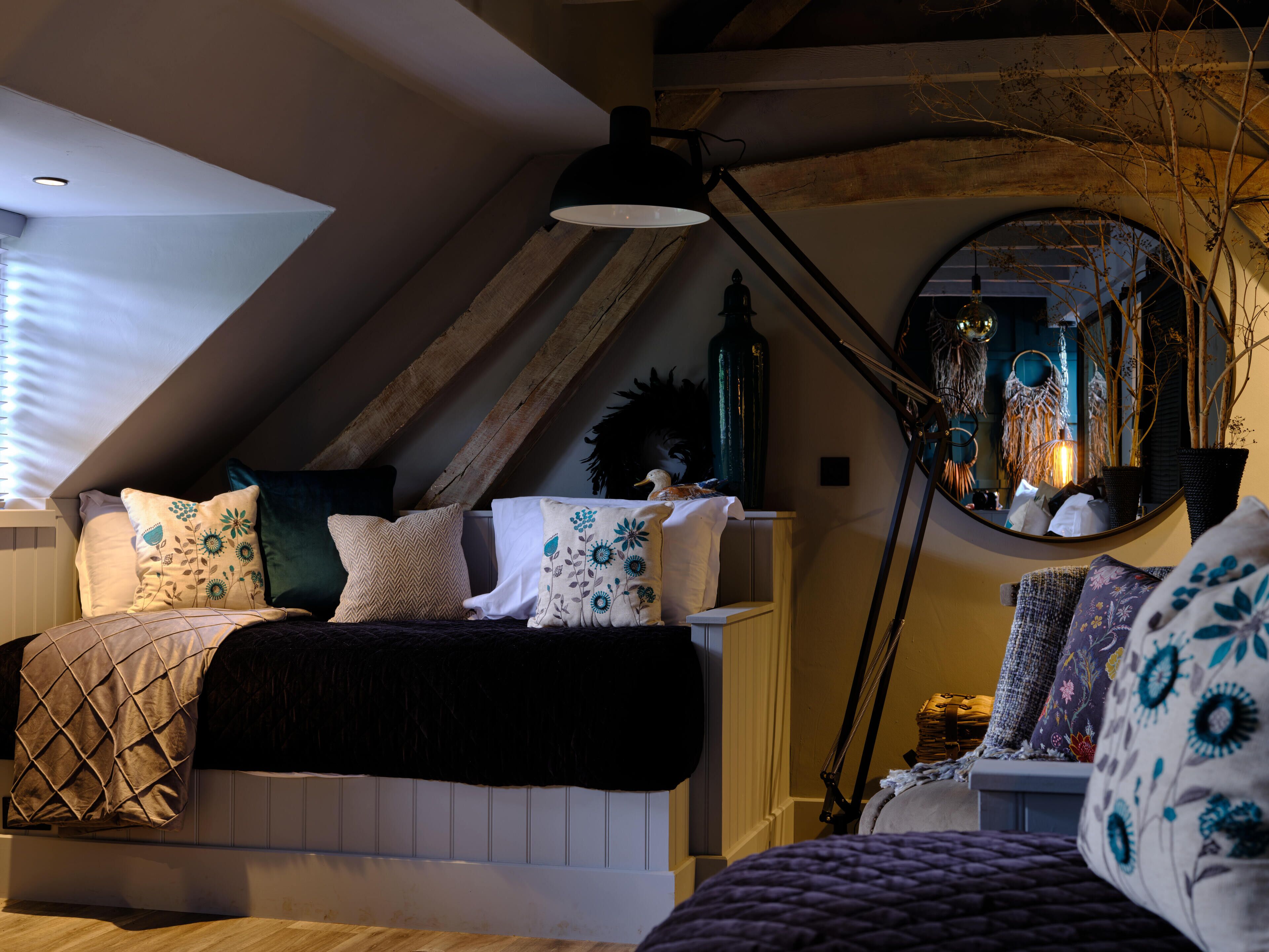 Coach House Room | Premium bedding, in-room safe, desk, iron/ironing board