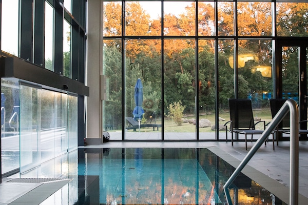 Indoor pool, seasonal outdoor pool, pool loungers