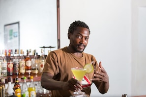 Bar (in der Unterkunft)