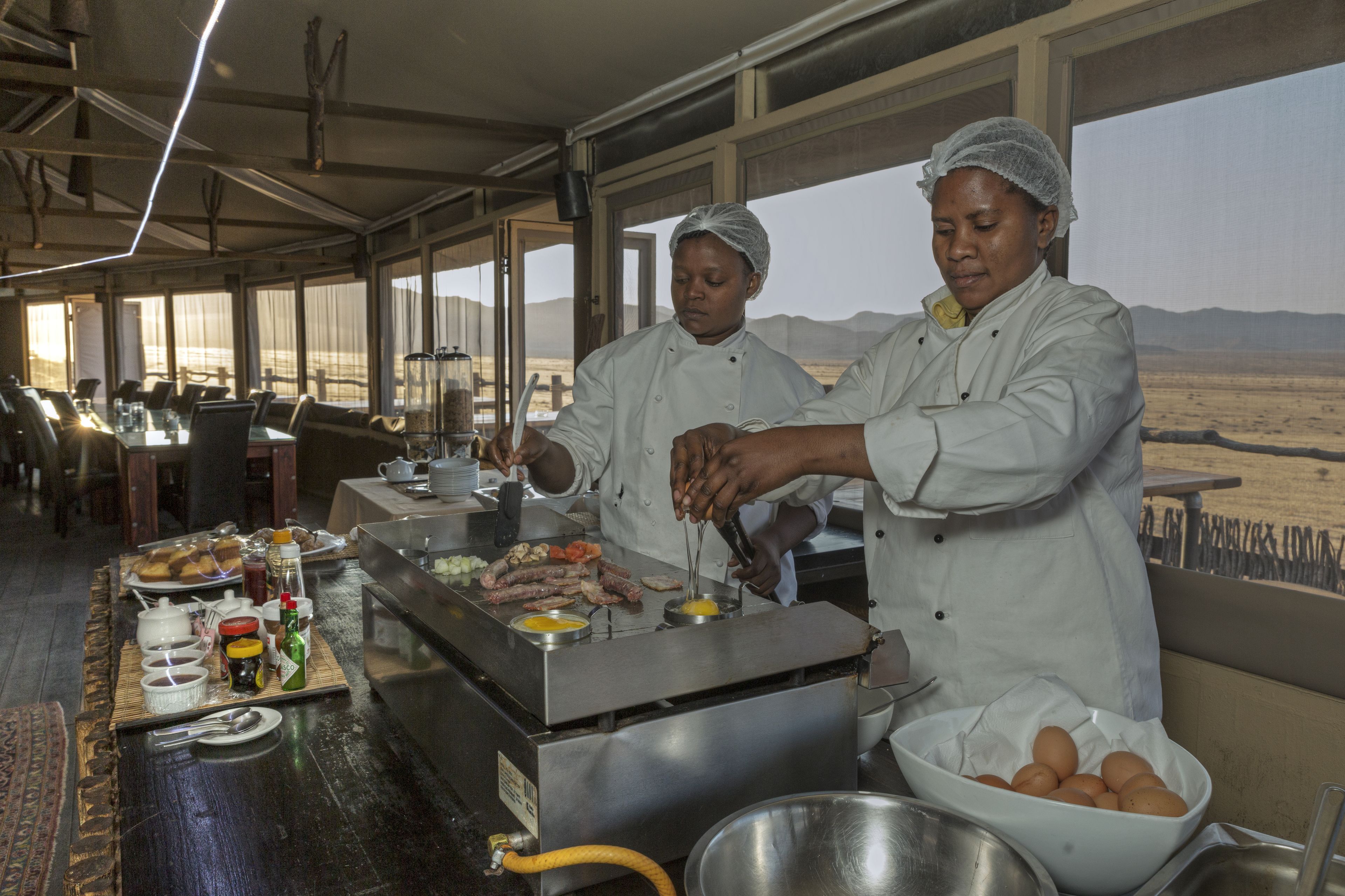 فطور إنجليزي مجانًا يوميًا