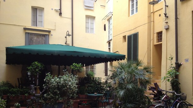 Front of property - Al Cardinale (Lucca)