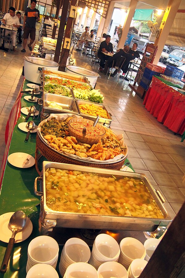Food court