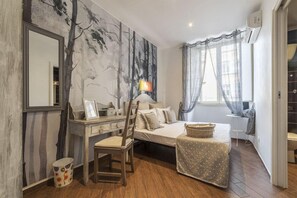 Coffres-forts dans les chambres, bureau, chambres insonorisées