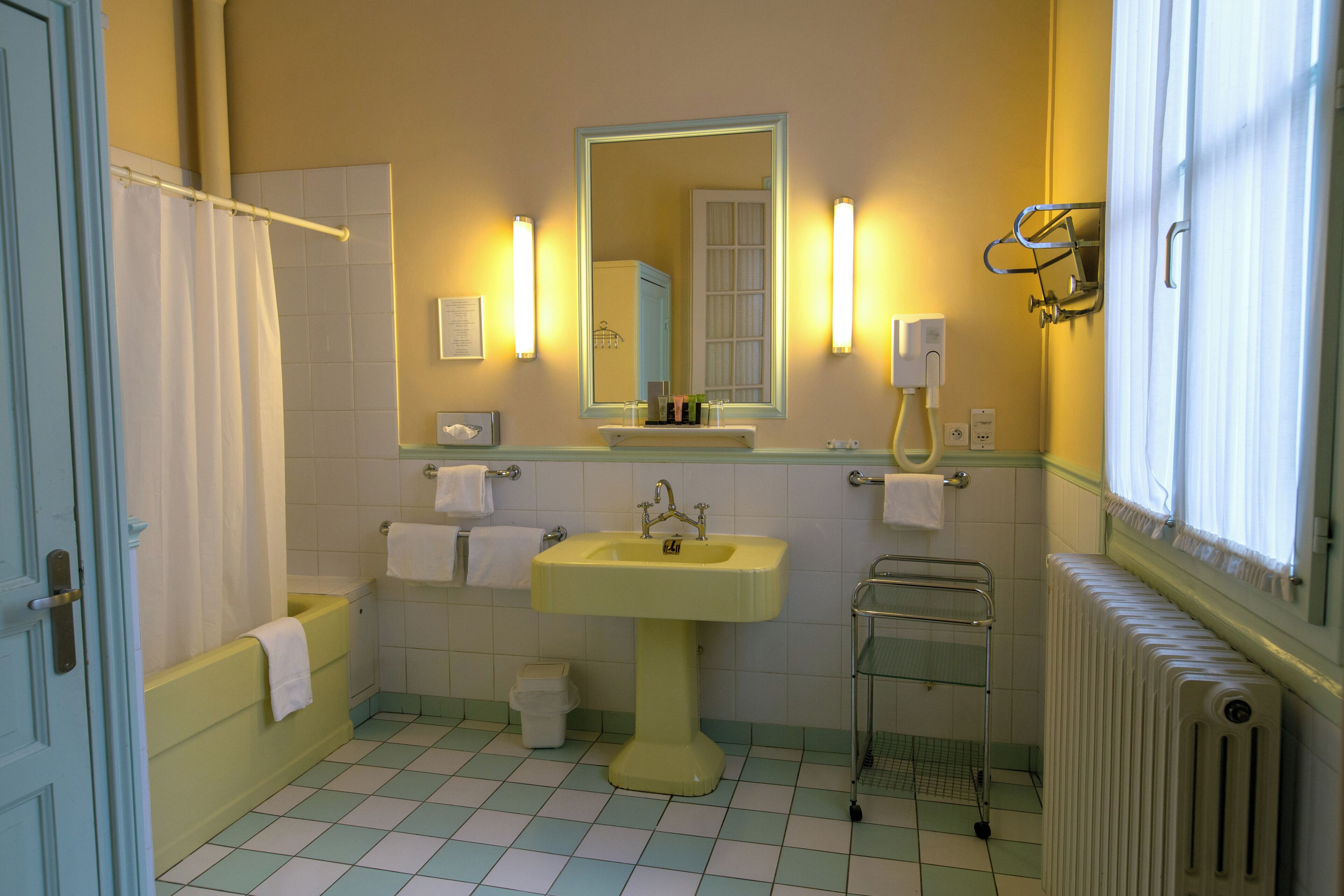 triple room | bathroom | designer toiletries, hair dryer, towels, soap