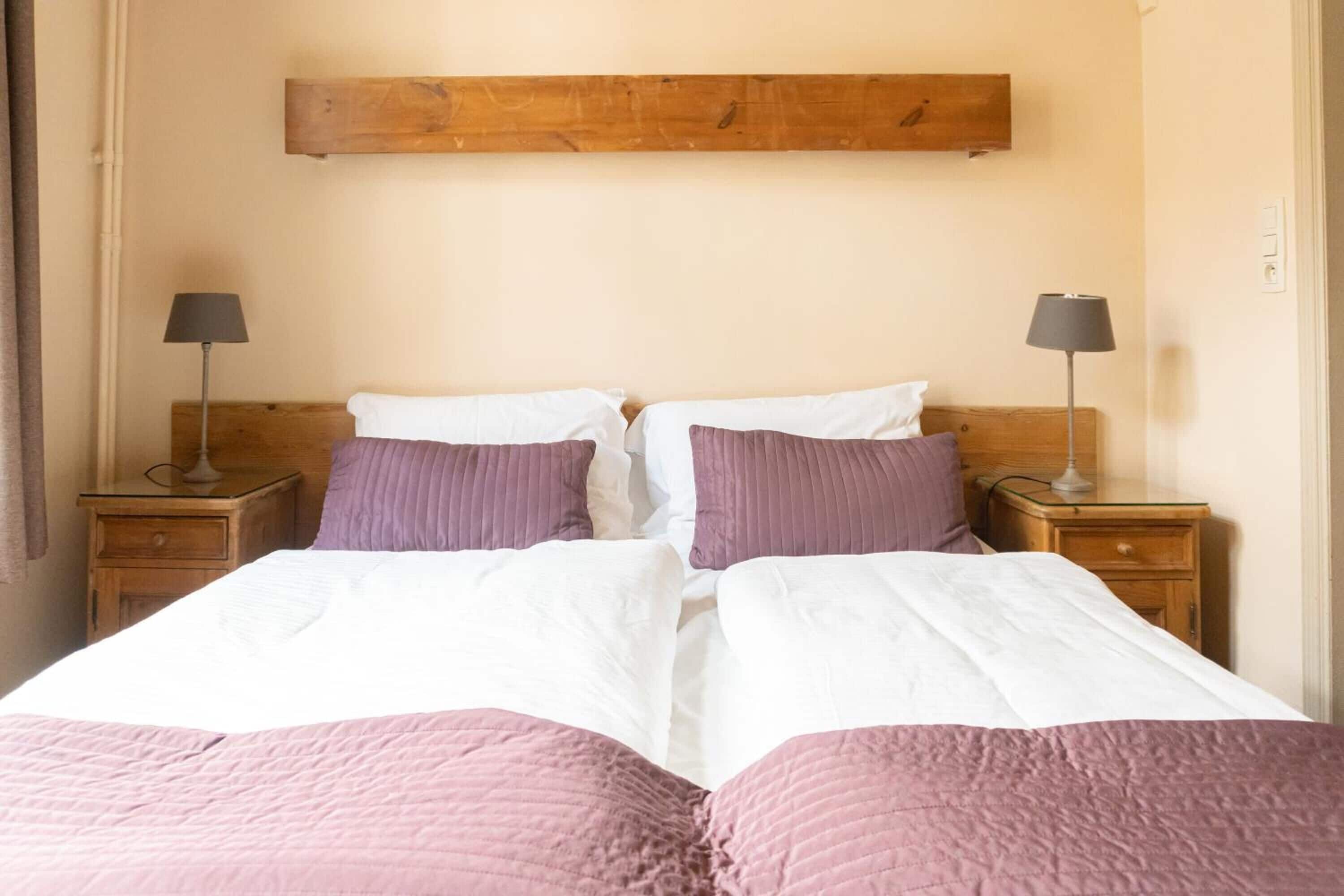 Schreibtisch, kostenloses WLAN, Bettwäsche