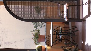 Unclassified image, 3 of 29, button - Orlando Innamorato B&B (Rome)