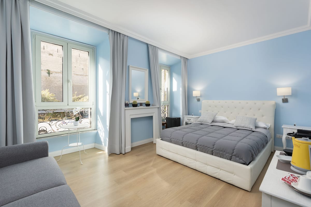Junior Suite | 3 bedrooms, Egyptian cotton sheets, premium bedding, down duvets