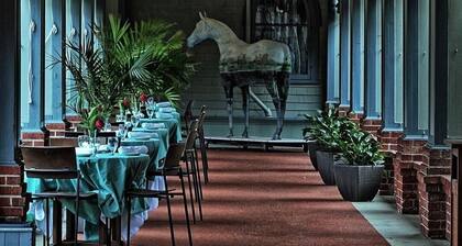 Roycroft Inn