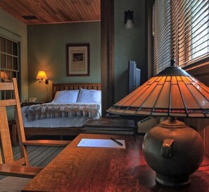 Suite de base, 1 chambre | 1 chambre, literie de qualité, lit avec matelas à plateau-coussin