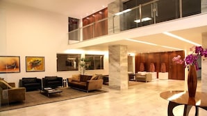 Lobby sitting area - Zoghbi Apart Hotel (Belem)