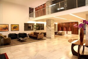 Lobby sitting area - Zoghbi Apart Hotel (Belem)