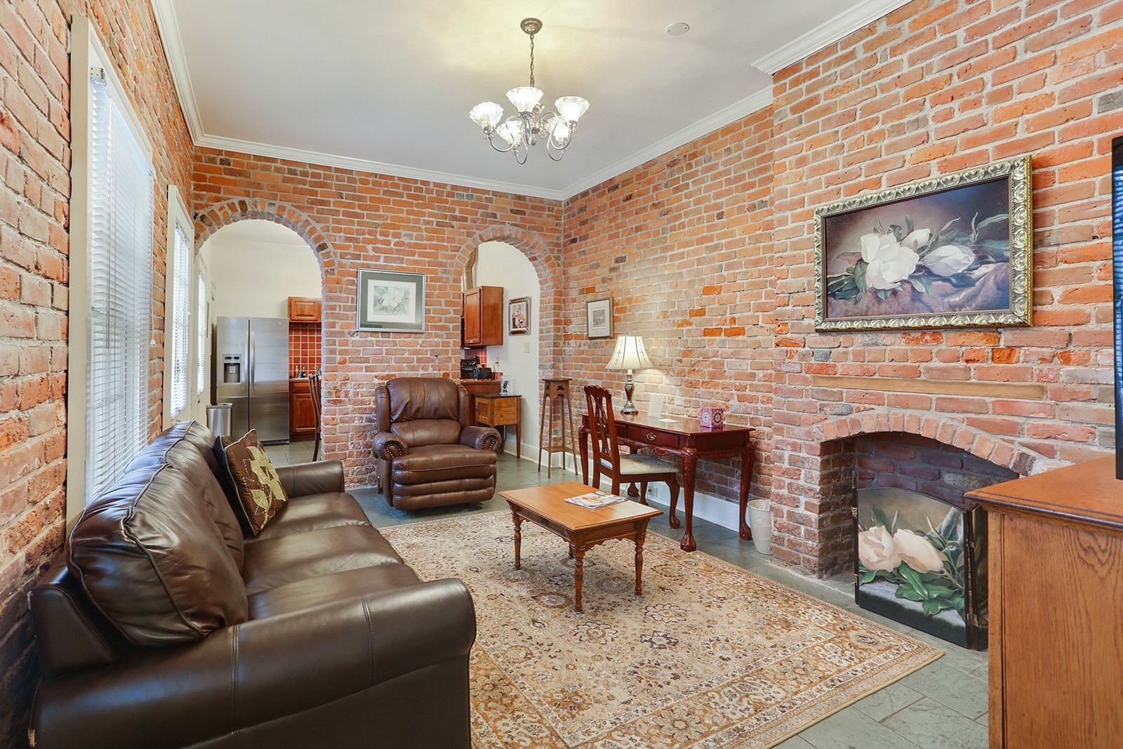 ทีวีจอแบน 39 นิ้ว พร้อมช่องดิจิตอล, ทีวี