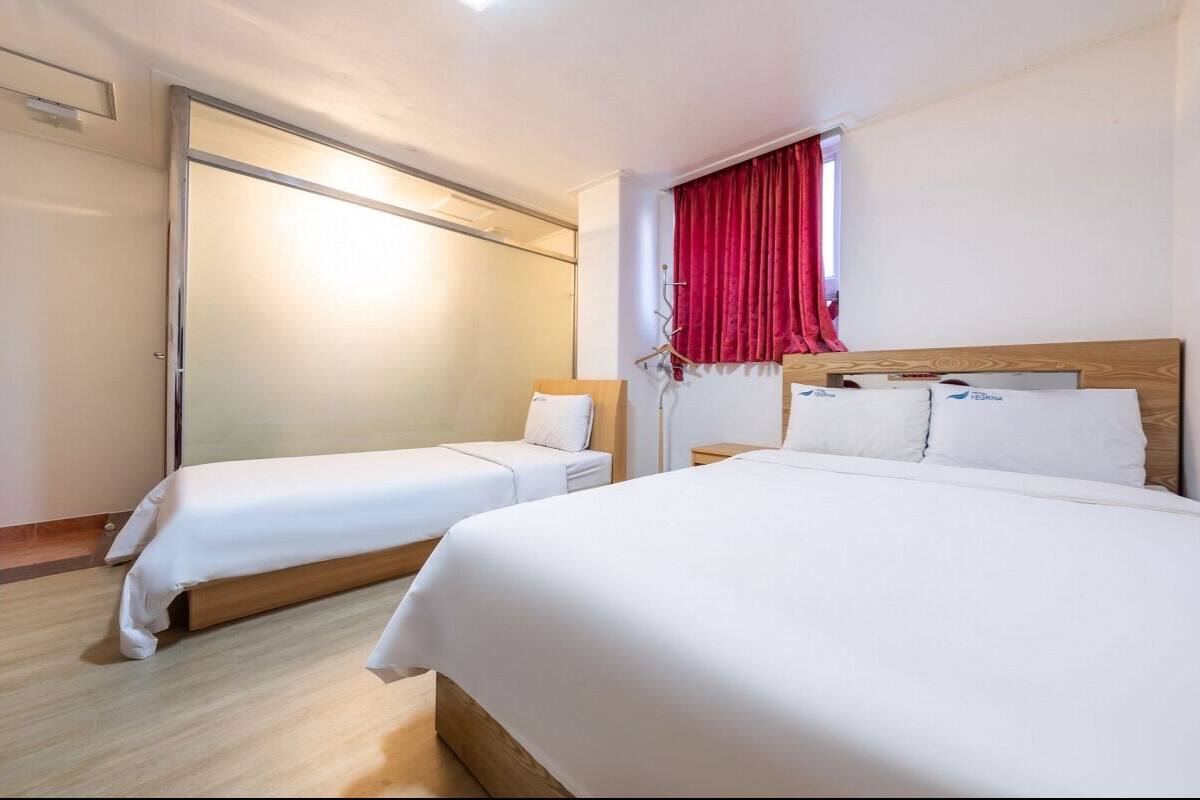 Soundproofing, WiFi, bed sheets