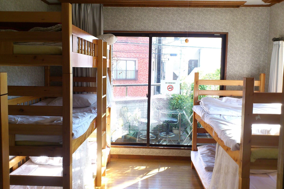 Economy kamer, meerdere slaapkamers, niet-roken | Gratis wifi, beddengoed