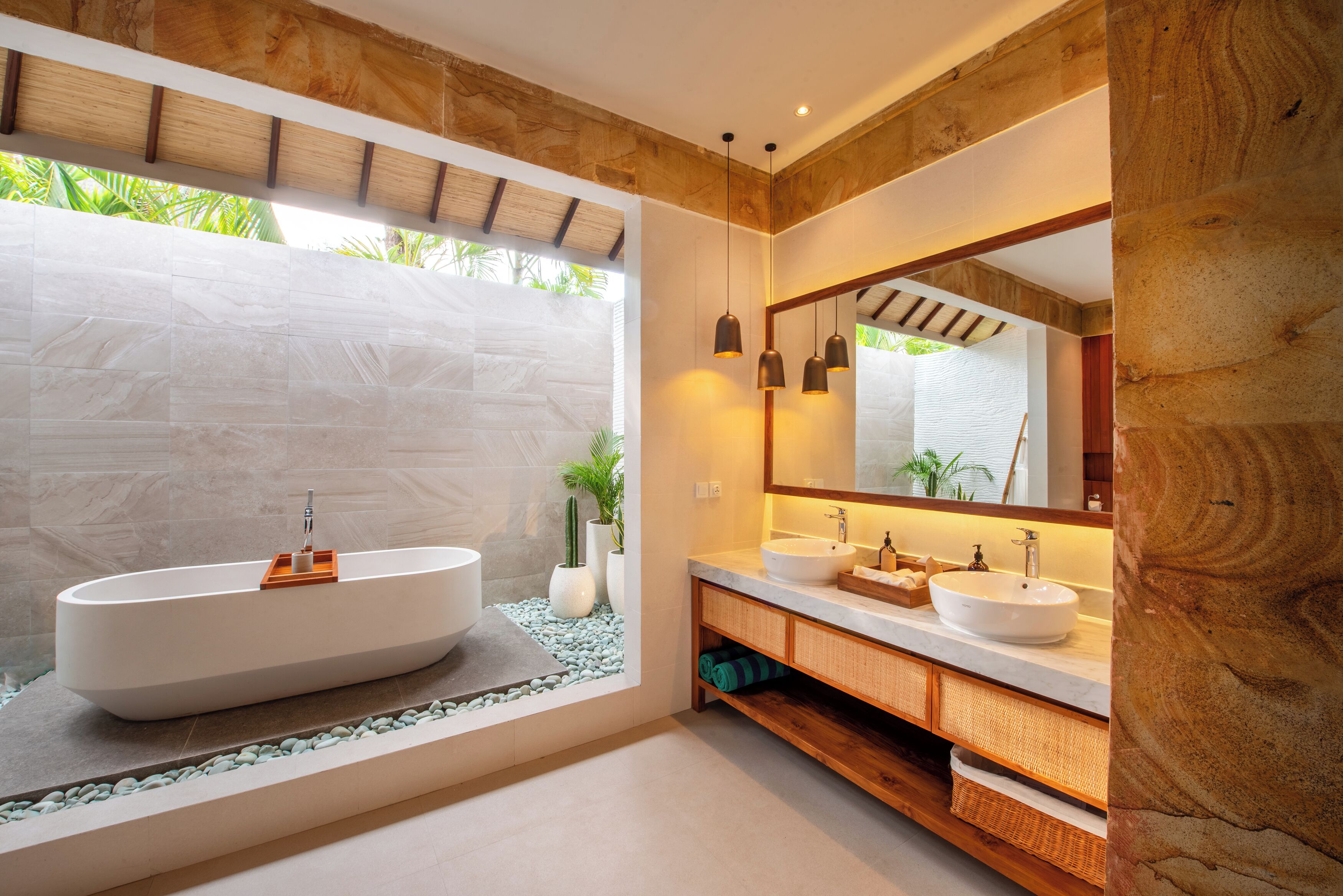 premier double room | bathroom | rainfall showerhead, free toiletries, hair dryer, towels