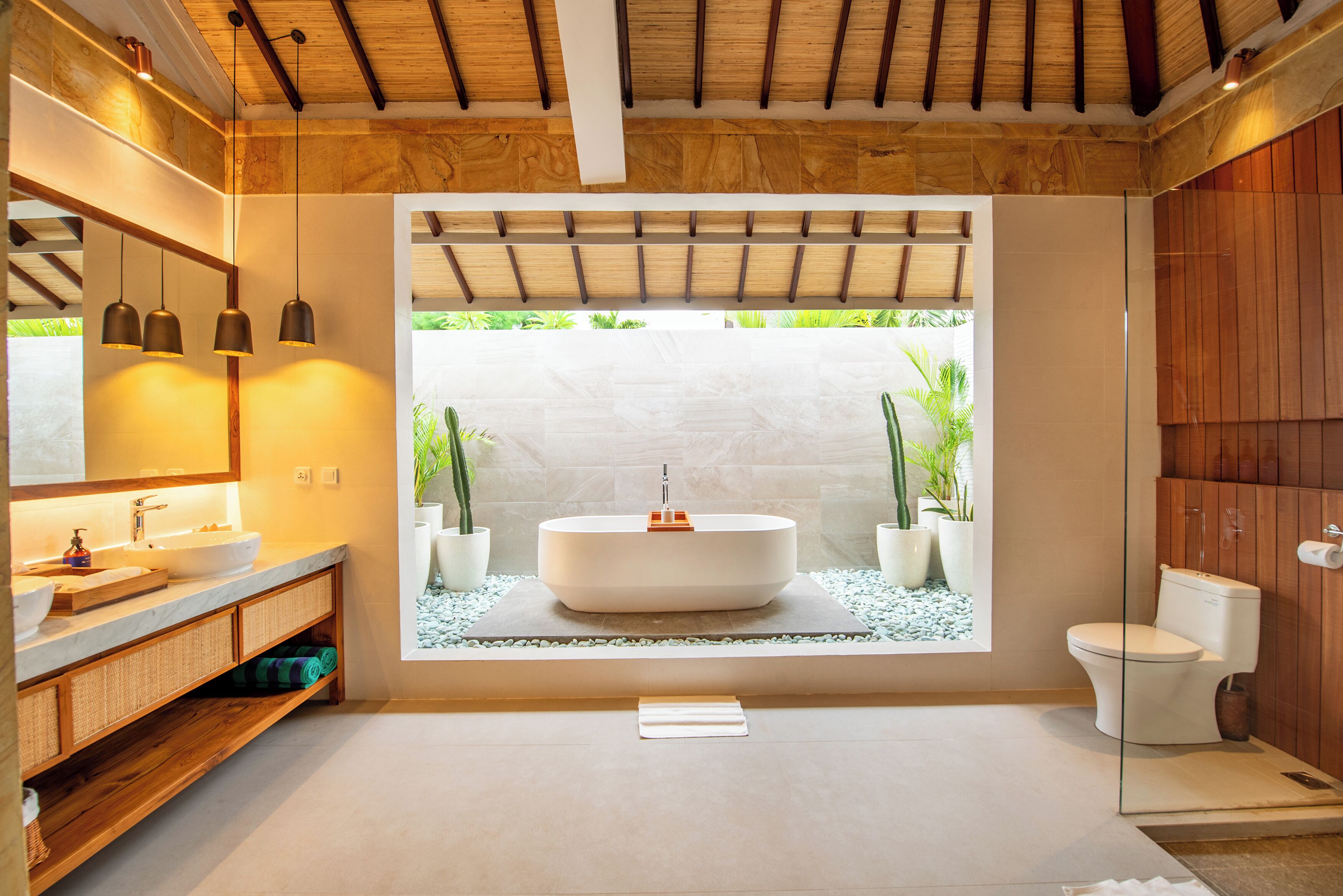 premier double room | bathroom | rainfall showerhead, free toiletries, hair dryer, towels