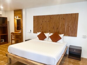 Studio Suite | Blackout drapes, free WiFi, bed sheets - Bounty Resort (Ko Pha-ngan)